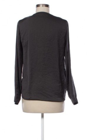 Damen Shirt Zara Trafaluc, Größe M, Farbe Grau, Preis 18,99 €