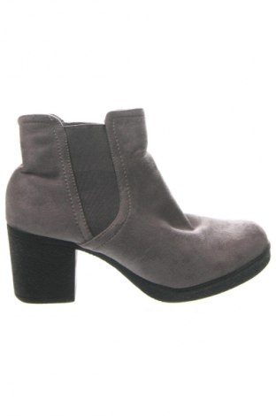 Damen Stiefeletten, Größe 39, Farbe Grau, Preis 25,00 €