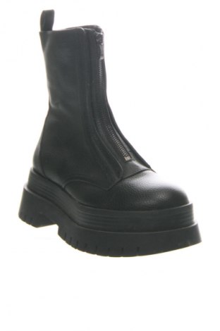 Damen Stiefeletten Bershka, Größe 36, Farbe Schwarz, Preis 24,46 €