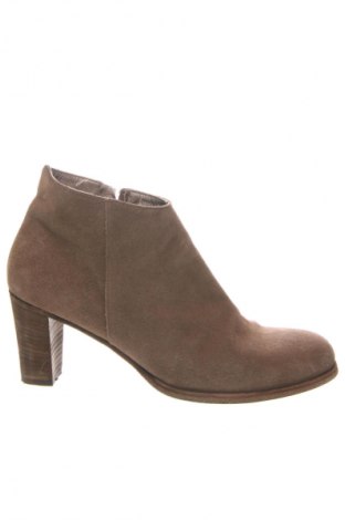 Botine de damă Vero Cuoio, Mărime 40, Culoare Bej, Preț 198,98 Lei