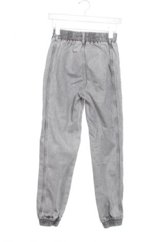 Dámské džíny  Bershka, Velikost XS, Barva Šedá, Cena  177,00 Kč