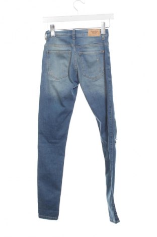 Дамски дънки Bershka, Размер XXS, Цвят Син, Цена 5,99 лв.