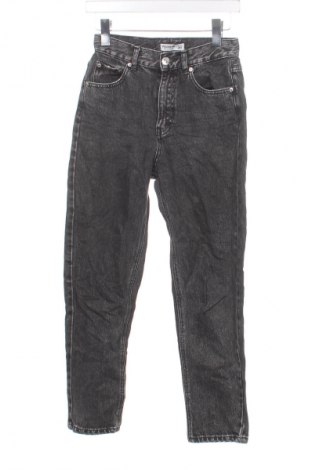 Damskie jeansy Pull&Bear, Rozmiar XXS, Kolor Czarny, Cena 95,99 zł