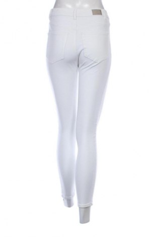 Damen Jeans Pull&Bear, Größe S, Farbe Weiß, Preis € 16,67