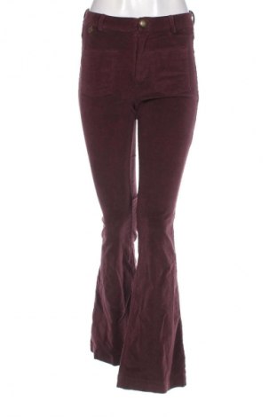 Damen Cordhose Smash, Größe M, Farbe Rot, Preis 25,55 €