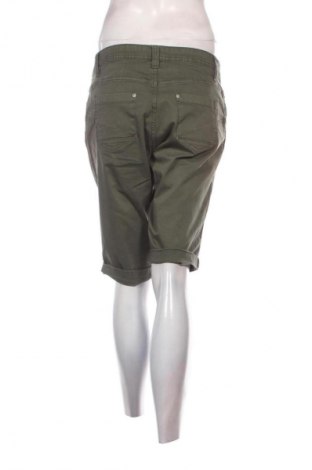Damen Shorts 17 & Co., Größe M, Farbe Grün, Preis € 9,72