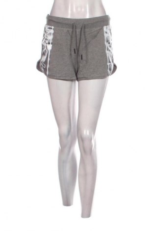 Női rövidnadrág Plein Sport, Méret M, Szín Szürke, Ár 6 589 Ft