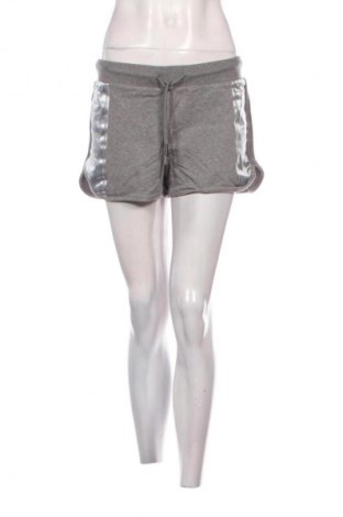 Pantaloni scurți de femei Plein Sport, Mărime L, Culoare Gri, Preț 106,99 Lei