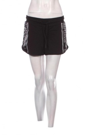 Dámské kraťasy  Plein Sport, Velikost L, Barva Černá, Cena  409,00 Kč