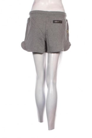 Női rövidnadrág Plein Sport, Méret L, Szín Szürke, Ár 6 589 Ft