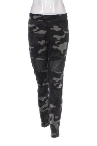 Damen Leggings Urban Classics, Größe 3XL, Farbe Mehrfarbig, Preis 13,99 €