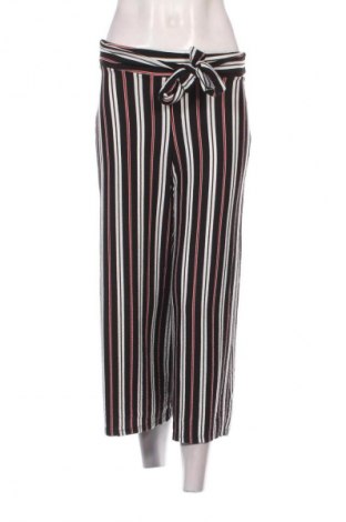 Damenhose Pull&Bear, Größe S, Farbe Mehrfarbig, Preis € 3,99