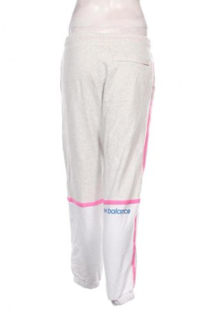 Pantaloni trening de femei New Balance, Mărime S, Culoare Multicolor, Preț 133,99 Lei