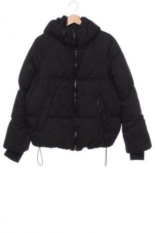 Dámská bunda  Pull&Bear, Velikost XS, Barva Černá, Cena  939,00 Kč