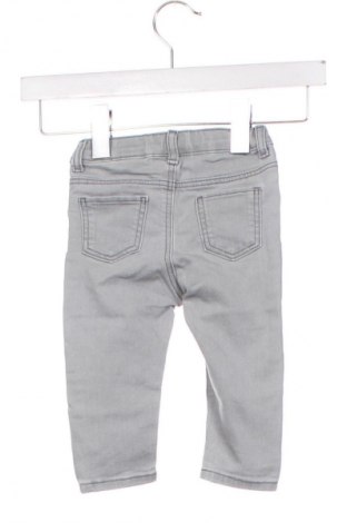 Детски дънки H&M, Размер 9-12m/ 74-80 см, Цвят Сив, Цена 32,99 лв.