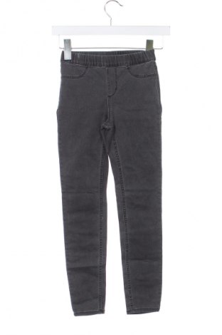 Детски дънки H&M, Размер 1-2m/ 50-56 см, Цвят Сив, Цена 32,99 лв.
