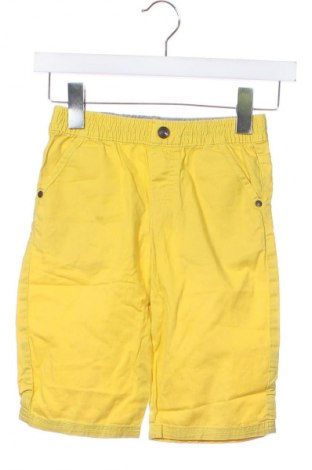 Kinder Shorts LC Waikiki, Größe 6-7y/ 122-128 cm, Farbe Gelb, Preis 7,16 €