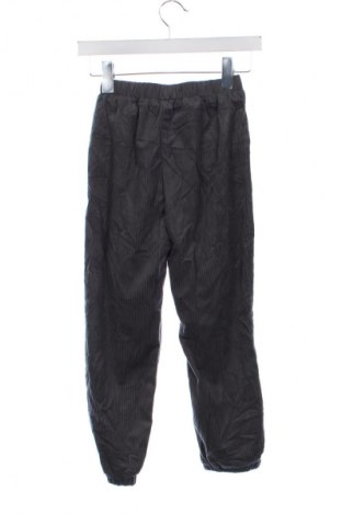 Pantaloni pentru copii SHEIN, Mărime 9-10y/ 140-146 cm, Culoare Gri, Preț 37,99 Lei