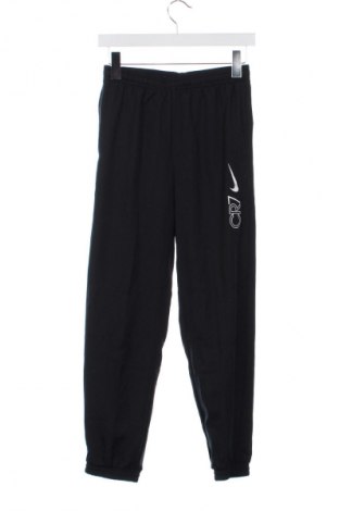Dziecięce spodnie sportowe Nike, Rozmiar 9-10y/ 140-146 cm, Kolor Czarny, Cena 111,99 zł