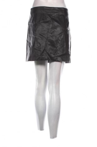 Fustă de piele Pimkie, Mărime S, Culoare Negru, Preț 13,99 Lei
