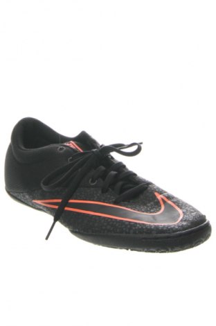Férfi cipők
 Nike, Méret 44, Szín Fekete, Ár 14 029 Ft