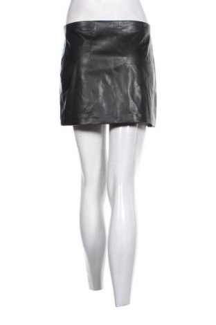 Fustă H&M Divided, Mărime S, Culoare Negru, Preț 13,99 Lei