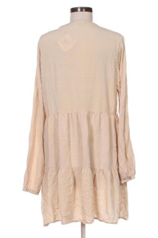 Ruha Amisu, Méret XL, Szín Bézs, Ár 6 000 Ft