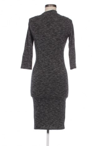 Kleid Atmosphere, Größe M, Farbe Mehrfarbig, Preis 5,99 €