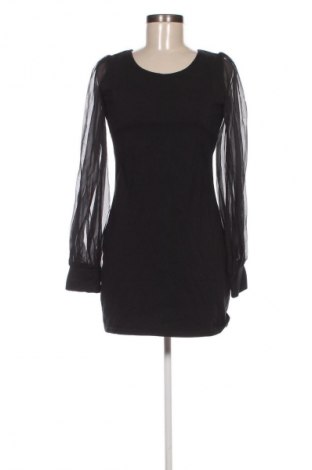 Kleid Ax Paris, Größe M, Farbe Schwarz, Preis 33,99 €