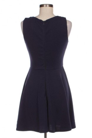 Kleid Ax Paris, Größe M, Farbe Blau, Preis 33,99 €