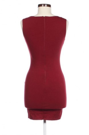 Sukienka Ax Paris, Rozmiar S, Kolor Czerwony, Cena 148,99 zł