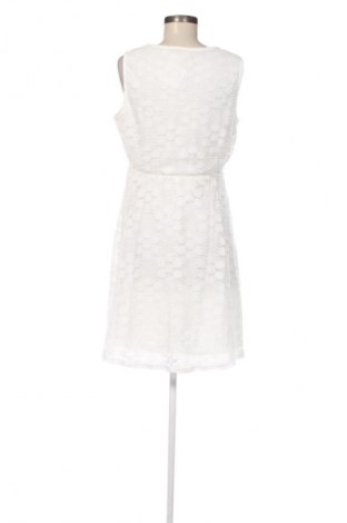 Φόρεμα Body Flirt, Μέγεθος M, Χρώμα Λευκό, Τιμή 13,99 €