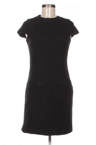 Sukienka Esprit, Rozmiar S, Kolor Czarny, Cena 34,99 zł