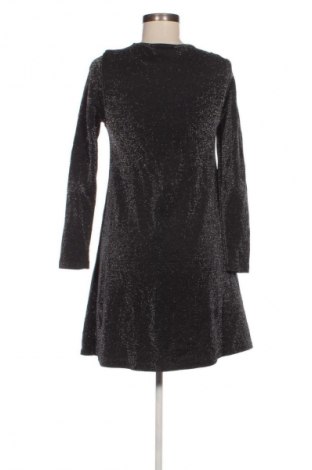 Kleid F&F, Größe M, Farbe Silber, Preis € 6,99
