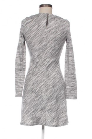 Kleid Fb Sister, Größe S, Farbe Grau, Preis € 3,99