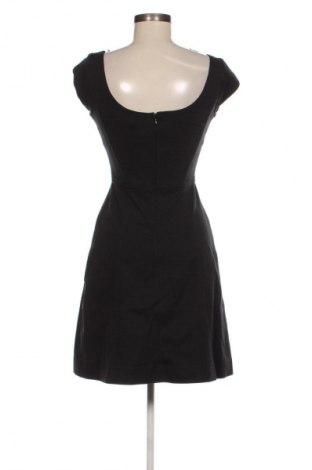 Kleid French Connection, Größe M, Farbe Schwarz, Preis € 57,99