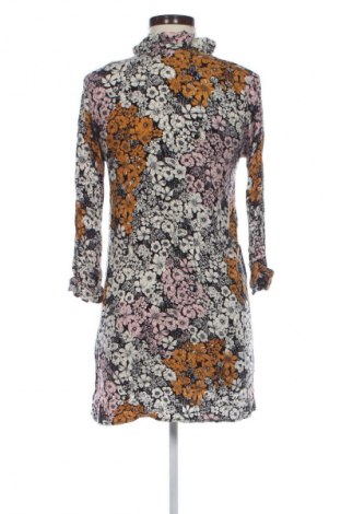 Kleid H&M, Größe M, Farbe Mehrfarbig, Preis € 3,99