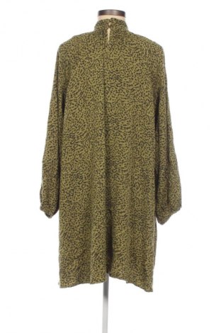 Rochie H&M, Mărime M, Culoare Multicolor, Preț 24,99 Lei