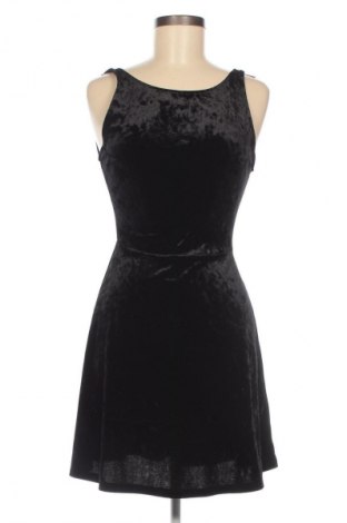 Kleid H&M Divided, Größe S, Farbe Schwarz, Preis 10,99 €