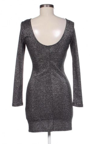 Kleid H&M Divided, Größe M, Farbe Silber, Preis 22,99 €