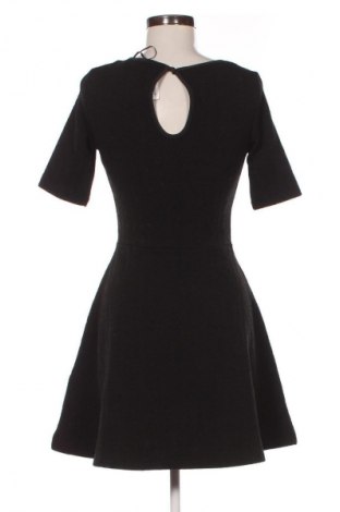 Kleid H&M Divided, Größe S, Farbe Schwarz, Preis € 3,47