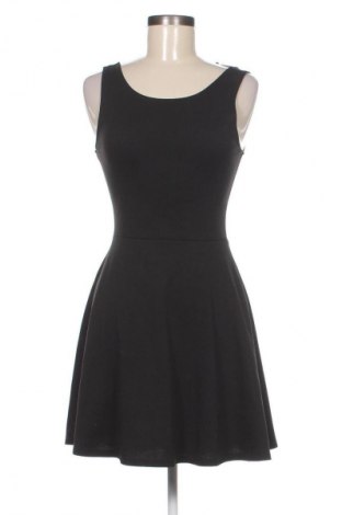 Рокля H&M Divided, Размер S, Цвят Черен, Цена 29,15 лв.