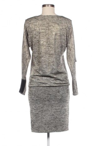 Kleid Infinite, Größe M, Farbe Mehrfarbig, Preis 85,99 €