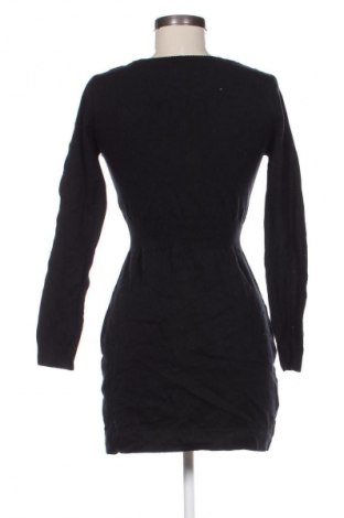 Kleid Mango, Größe M, Farbe Schwarz, Preis 13,99 €