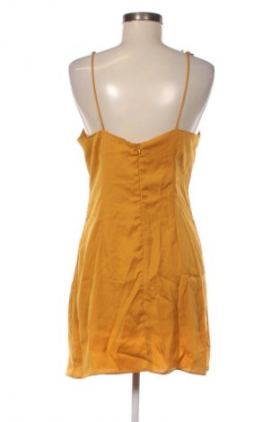 Ruha Missguided, Méret M, Szín Sárga, Ár 5 609 Ft