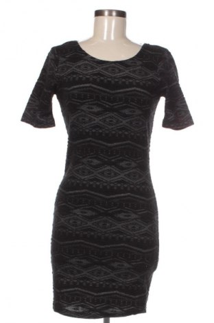 Kleid ONLY, Größe S, Farbe Mehrfarbig, Preis € 14,99