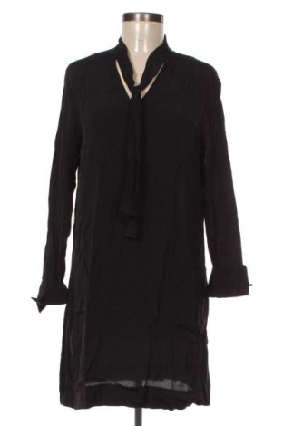 Kleid Opus, Größe M, Farbe Schwarz, Preis € 11,99