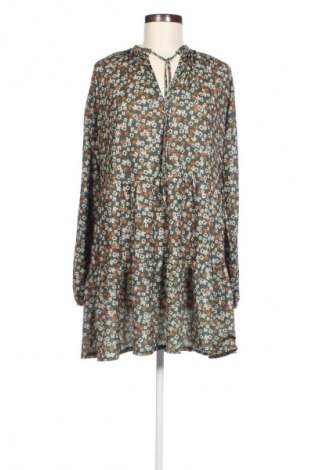 Ruha Pull&Bear, Méret L, Szín Sokszínű, Ár 2 139 Ft