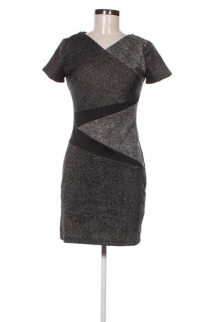 Kleid Rinascimento, Größe S, Farbe Grau, Preis 56,99 €