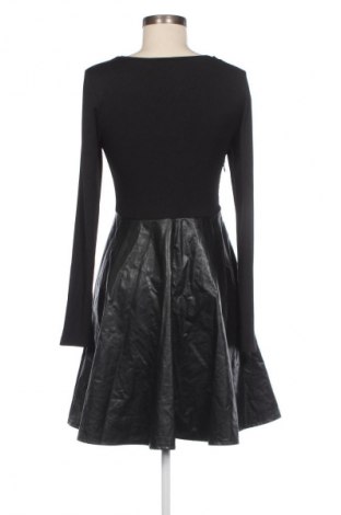 Kleid SHEIN, Größe M, Farbe Schwarz, Preis 11,99 €